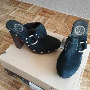 PLATFORM CLOGS, black suede Jessica Simpson